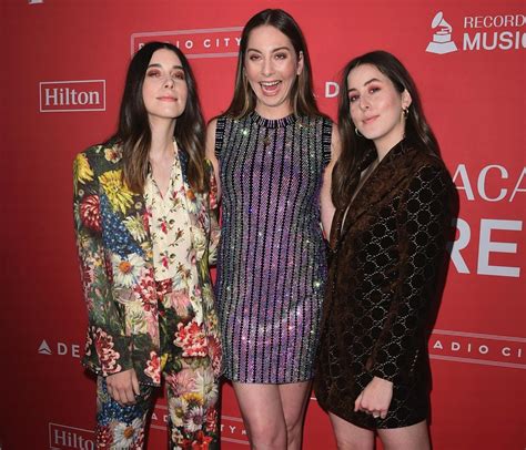 haim sisters names.